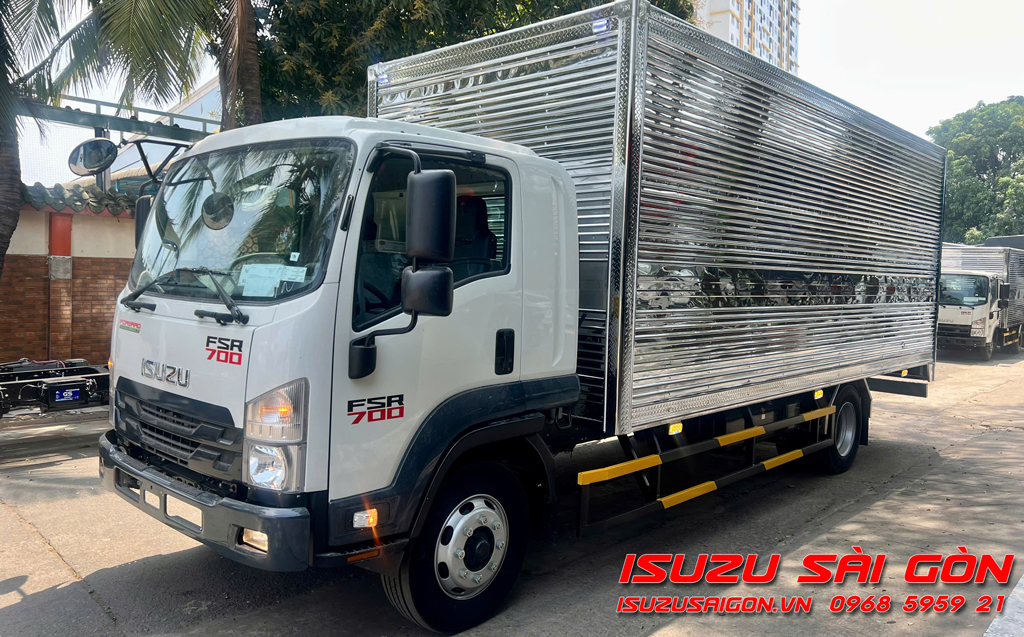 xe isuzu 8 tấn fsr 700